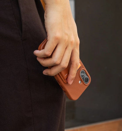 Native Union iPhone 17 Pro/Pro Max (RE)Classic Case - Tan